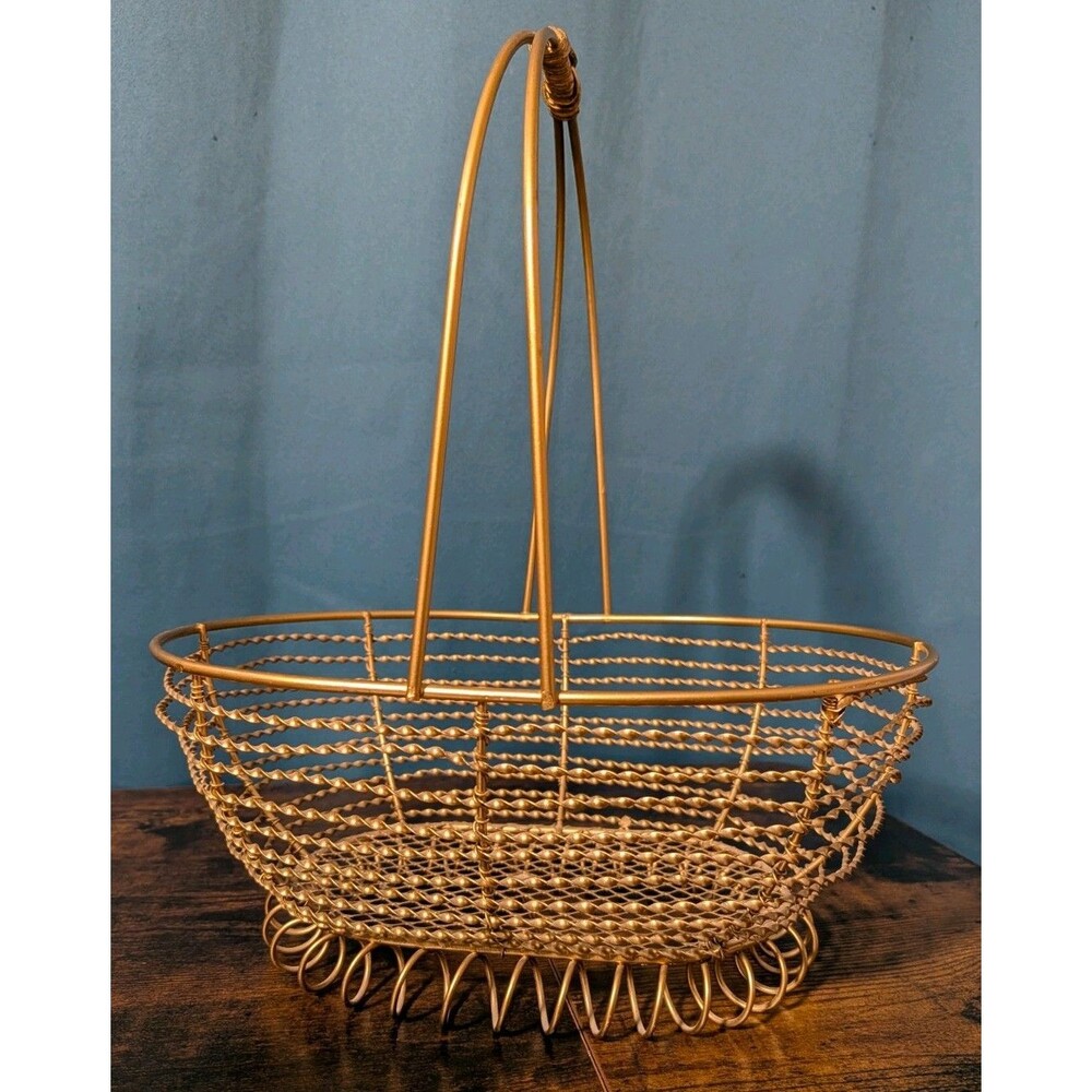 Vintage Oval Metal Wire Basket Medium Gold Brass Tone Easter Decor Spring MCM